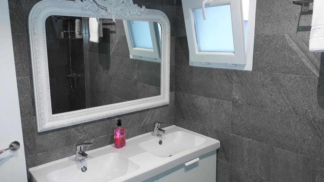 Guesting Velazquez Apartment Кадис Екстериор снимка